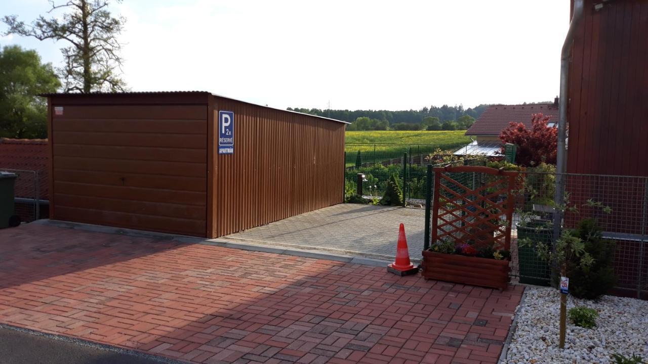 Apartmán u potoka Sadov Exterior foto