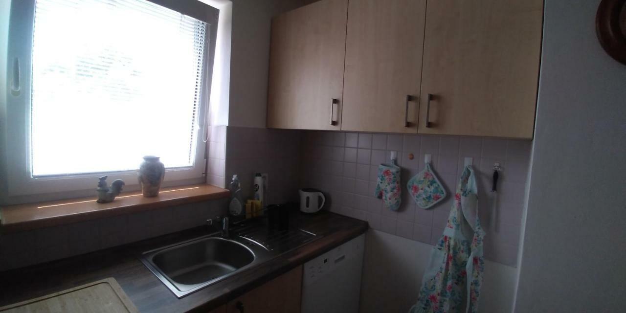 Apartmán u potoka Sadov Exterior foto